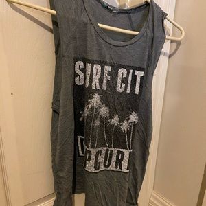 “Surf city” grey tank top